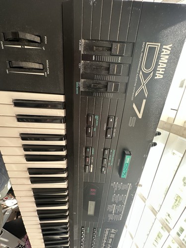 Yamaha dx7s synthesizer - dx7s,