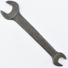 Vintage N-17015 Tractor