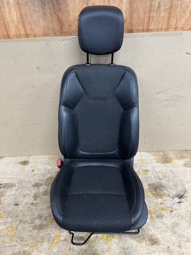 Renault clio passenger - renault, front