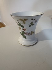 Wedgwood Wild Strawberry Small