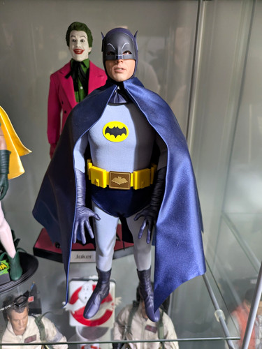 Hot toys batman - classic, tv