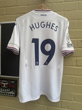 Crystal Palace 2022-23 Away Football Shirt Men’s Medium #19 HUGHES