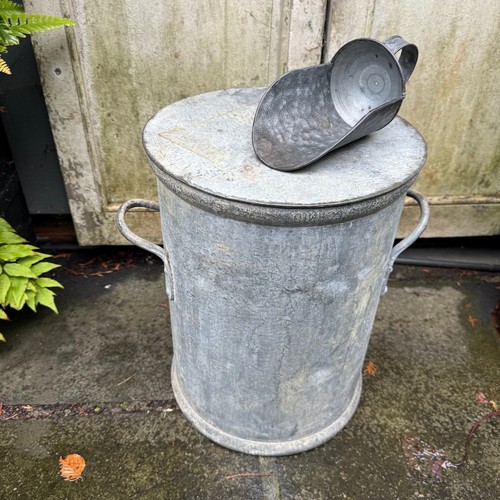 Vintage metal storage bin with - vintage,