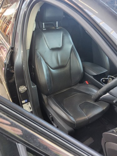 Seat front right - right, mondeo