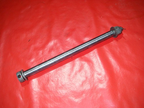 Top front axle - front, bolt