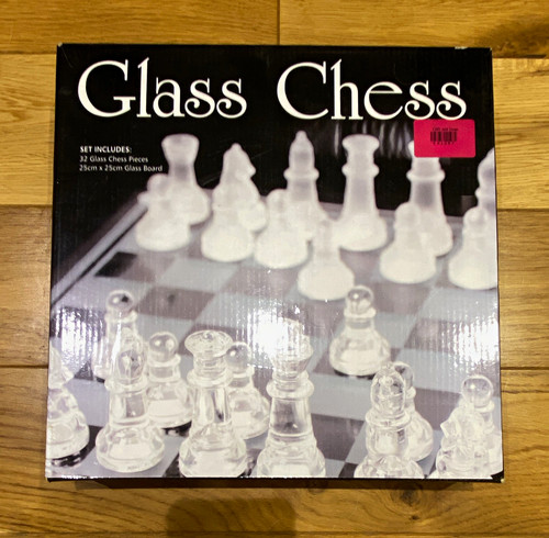 Clear glass chess set with - set, 32