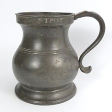 VICTORIAN PEWTER POT-BELLLIED 1 PINT TANKARD