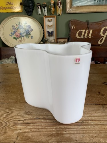 Alvar aalto littala white vase - alvar,