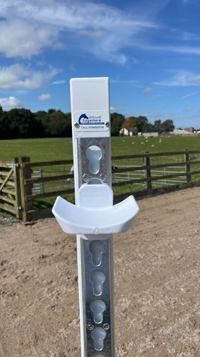 Show jump cups for - key, hole