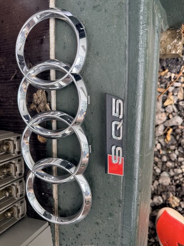 Sq5 badge and - sq5, set