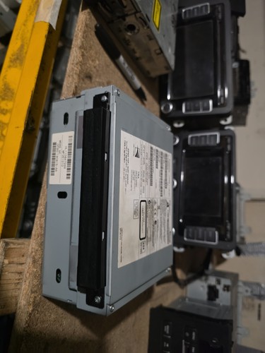 Radio head unit - unit, v40