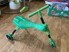 Scuttle Bug Scoot Along Folding Kids Trike Scooter