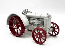 1/16 Fordson Model F Tractor With Steel Wheels