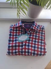 Curtis By Hawes And Curtis Red