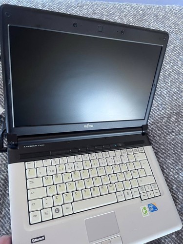 Fujitsu lifebook s710 - fujitsu,