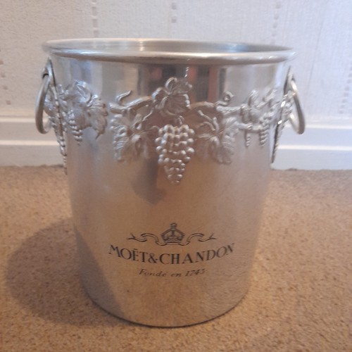 Moet chandon alloy - moet,