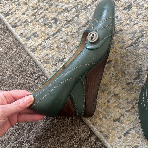 Ladies emerald green fly wedge - emerald,