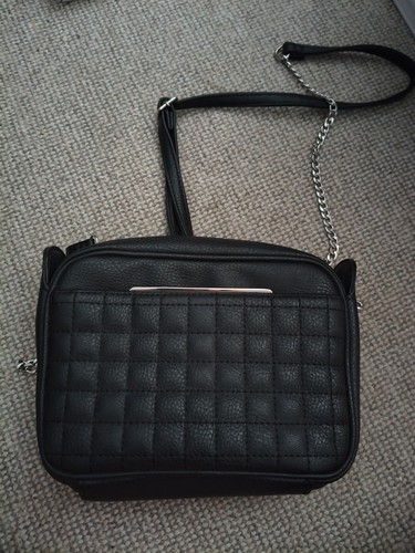Black and silver zip bag - silver,