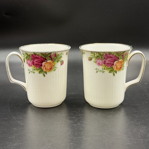 Pair royal albert old - of, 2