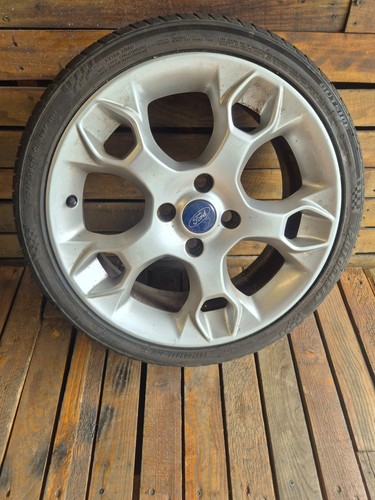 Ford fiesta mk7 zetec s - 17",
