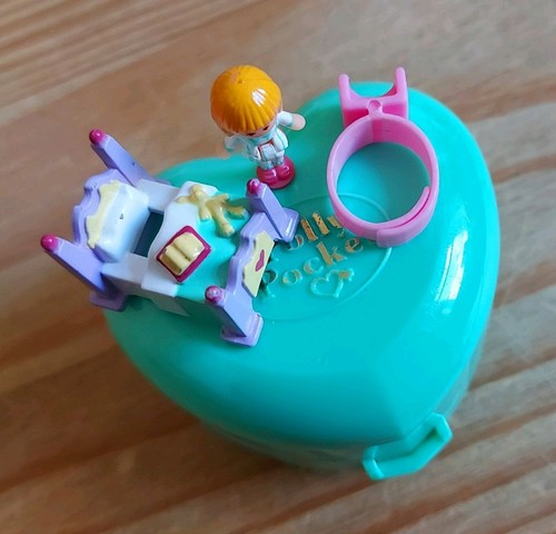 Vintage polly pocket - polly,