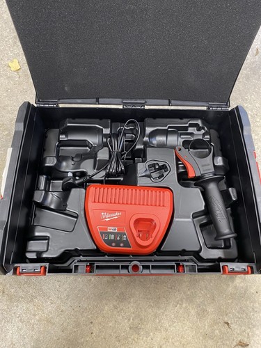 Milwaukee box tool - milwaukee, /tool