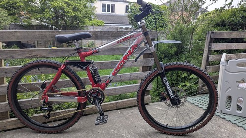 Kona stinky 2002 full - stinky,