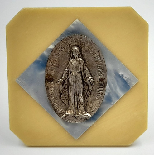 Virgin mary madonna miraculous - madonna,