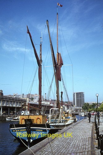Photo sir alan herbert - sir,