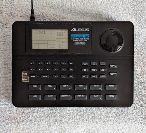 Alesis sr16 16 bit - 16,