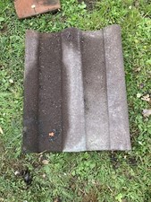 26 x NEW Redland Double Roman concrete roof tiles In HP4. READ DISCRIDISCRIPTION