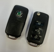 SKODA 3 BUTTON REMOTE FLIP KEY FOB OCTAVIA FABIA ETC TESTED! LOOK 3T0 837 202