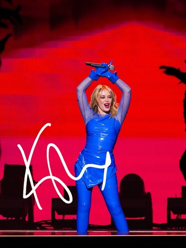 Kylie minogue signed autograph - minogue,