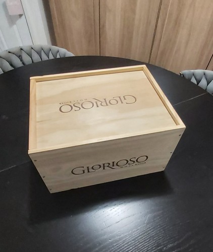 Vintage wooden wine box - wooden,