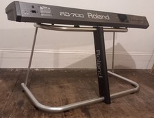 Roland RD-700 +SRX-11, Stand