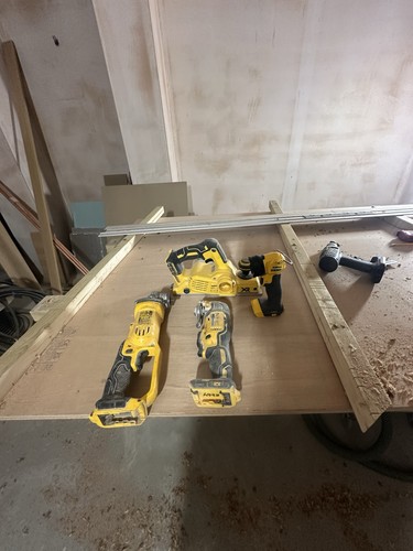 Dewalt 18v cordless piece - 18v, 3-piece