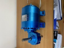 Parvalux SD13.M / AC Electric Motor with gearbox 12RPM 60w 3-Phase Foot Mounted