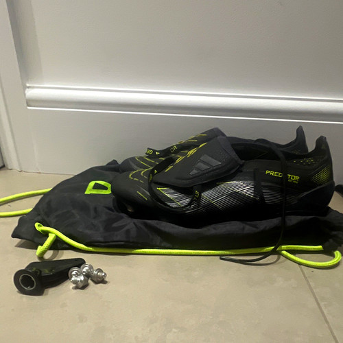 Adidas predator football boots - football,