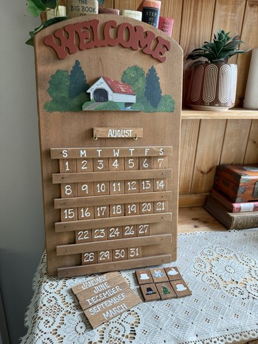 Vintage wooden perpetual wall - vintage,