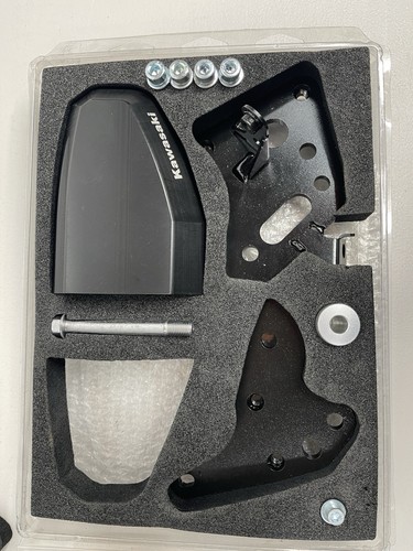 Kawasaki er6n genuine new left - new,