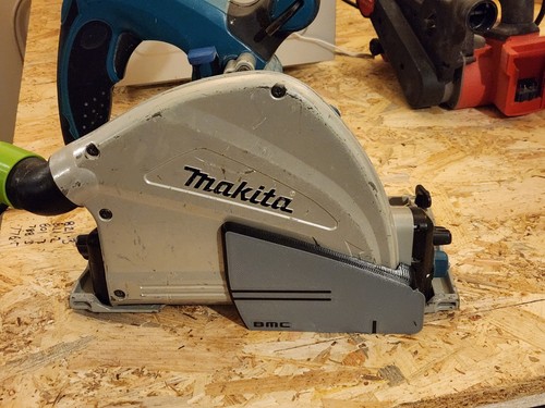 Makita sp6000 track saw dust - track,