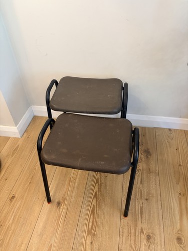 Pair vintage robin day hille - robin,