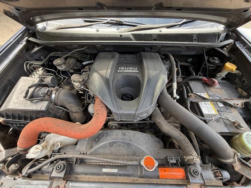 Isuzu max engine 5 - engine, 4jk1