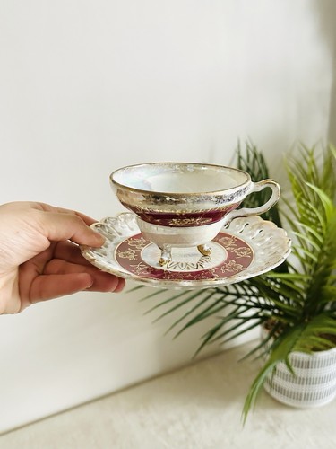 Vintage footed lustre tea cup - vintage,