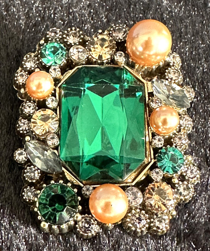 Vintage style emerald green - emerald,