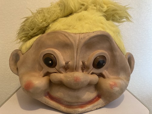 Collectable original yellow - collectable,