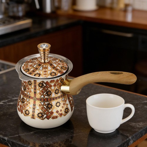 Coffee pot with rust-resistant