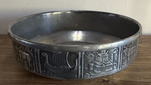 Scandi mid century holsen - century,