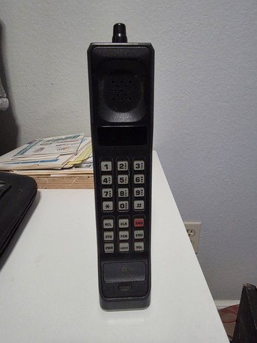 Vintage motorola brick cell - vintage,