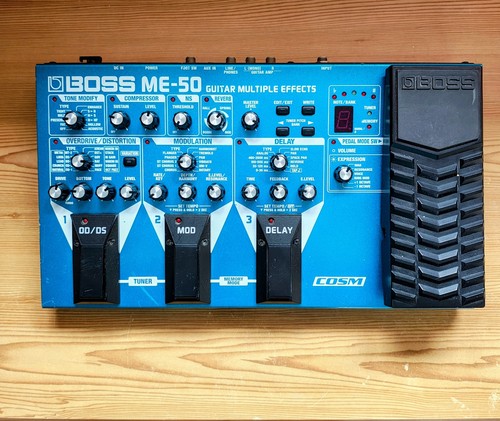 Boss guitar - me-50,